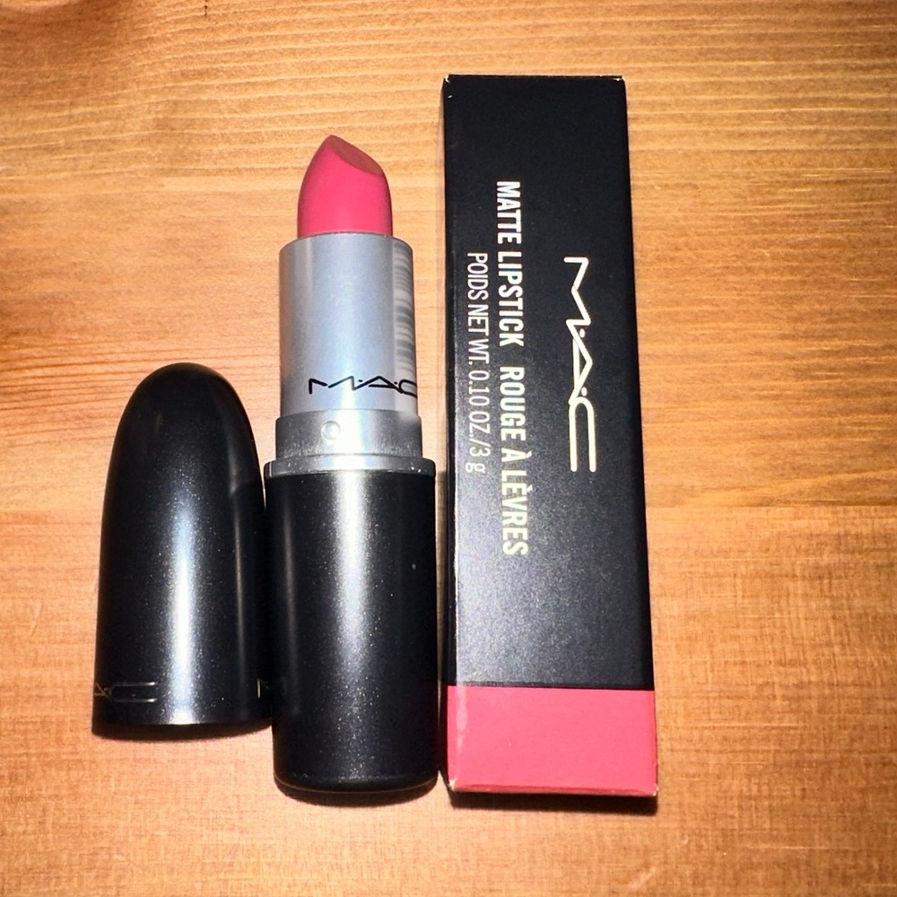 New MAC Matte Lipstick in “Get the Hint?”
